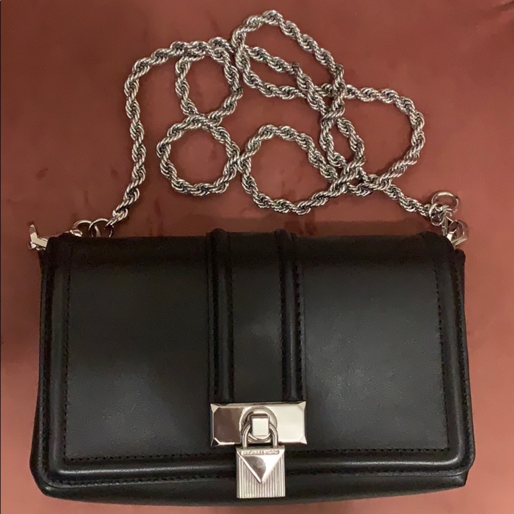 Michael Kors Chain Crossbody